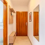 Fueloep Panzio Near Balaton Διαμέρισμα *