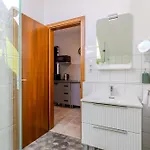 Διαμέρισμα Fueloep Panzio Near Balaton *