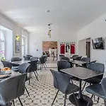 Fueloep Panzio Near Balaton * Révfülöp