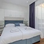 Fueloep Panzio Near Balaton Διαμέρισμα *
