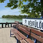 Fueloep Panzio Near Balaton * Révfülöp