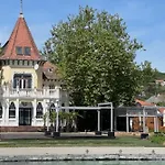 Fueloep Panzio Near Balaton Διαμέρισμα
