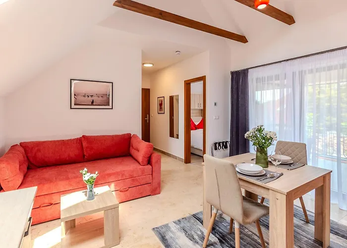 Apartmán Fueloep Panzio Near Balaton