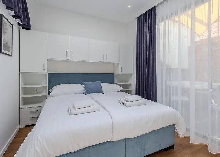 Fueloep Panzio Near Balaton Apartmán *